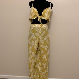 Olivaceous Tropical Print Tie Front Cutout Jumpsuit Large NWT